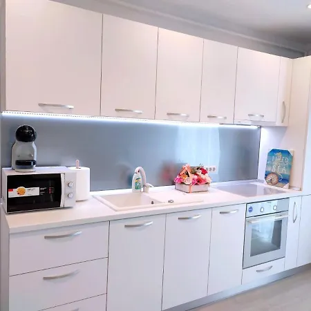 Damira Apartment Mamaia Nord * Năvodari